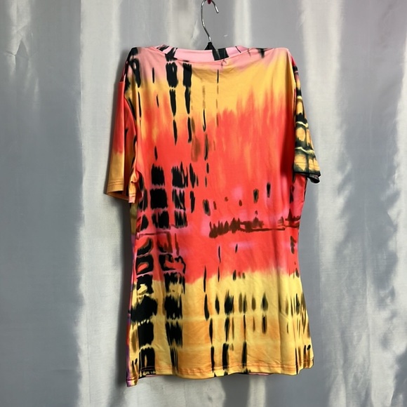 SHORT and Top set - Picture 2 of 5